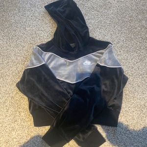 Nike cropped hoodie